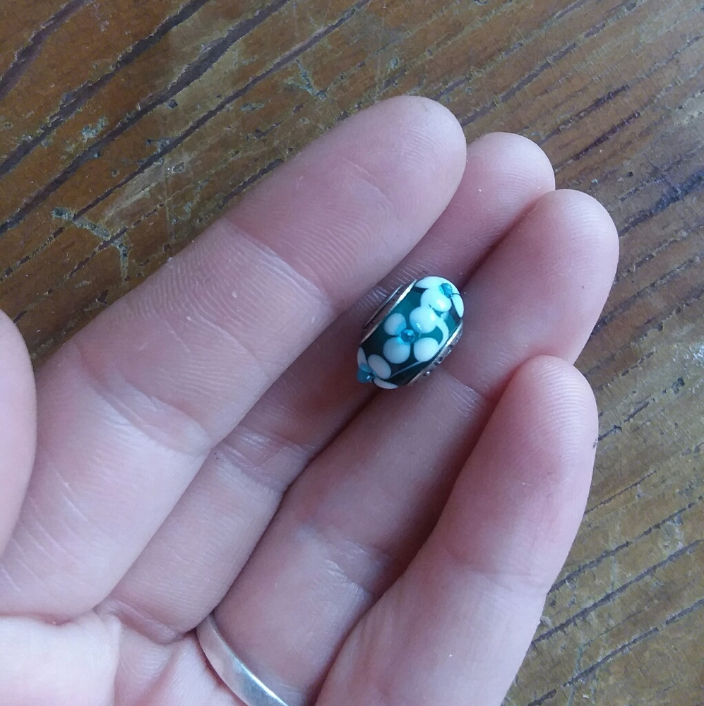 Glass Pandora bead flower